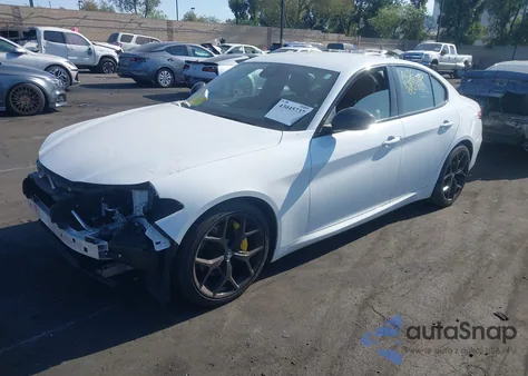 2020 Alfa Romeo Giulia Rwd из США, поврежденный, VIN ZARFAMAN6L7636464